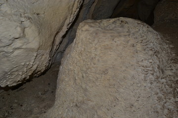 cuevas misteriosas 
