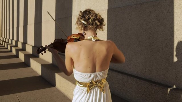 Violinist at Pantheon