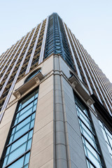Fototapeta premium ビルの角を見上げる