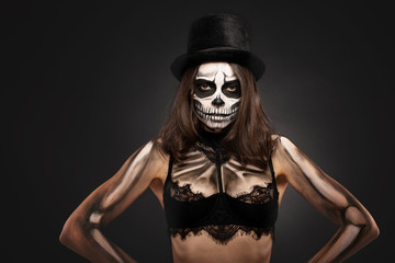 skull makeup girl for halloween