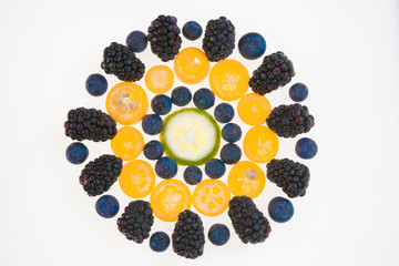 Round design created with different fruits