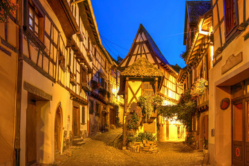 Fototapeta na wymiar Eguisheim, Alsace, France