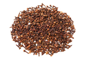 dry cloves on white background