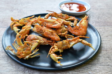 deep fried little swimming crab and shrimp with flour on plate dipping sweet sauce