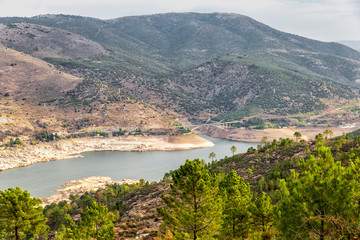 Sequía en el embalse del Burguilo. Valle de Iruelas. Avila. España. Europa.