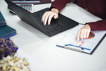 Business people are working on planning, analysis, data charts And use a computer or laptop , Successful teamwork concept. (selective focus)