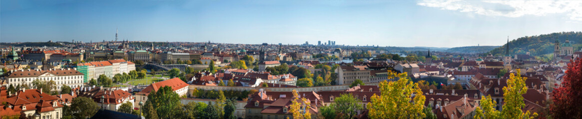 Fototapeta na wymiar Panorama wide of the city of Prague