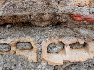 BROKEN WALL BRICKS TEXTURE