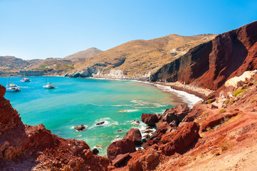 Red beach on Santorini island, Greece. Summer landscape, sea view. Famous tourist destination - obrazy, fototapety, plakaty