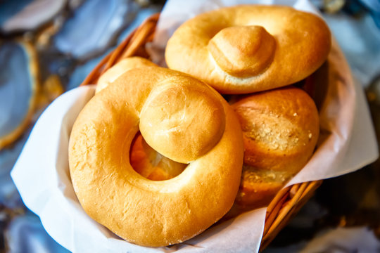 รูปภาพKalach เลือกดูภาพถ่ายสต็อก เวกเตอร์ และวิดีโอ1,014 Adobe Stock