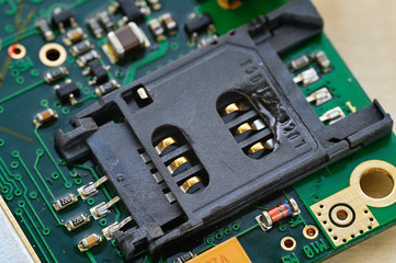 Pluggable terminal block for SIM on PCB.
