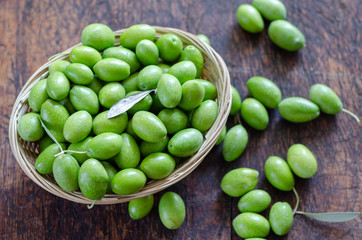 Green olives