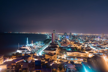 Fototapeta premium Noche en la ciudad
