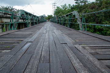 Fototapeta premium wooden footbridge