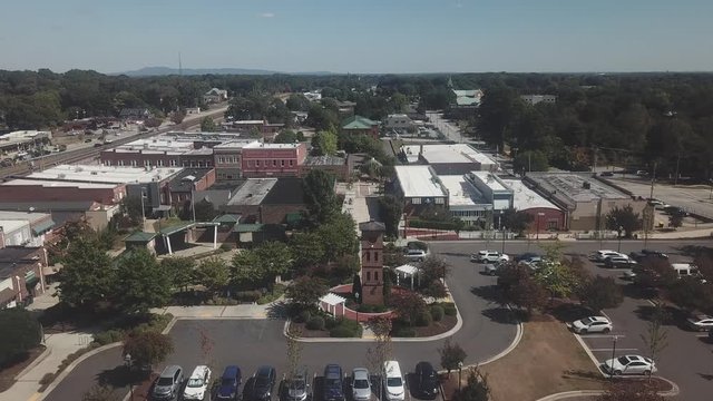 Aerial Push in to City of Easley SC in 4K