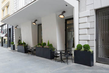Front entrance to a hotel in city center