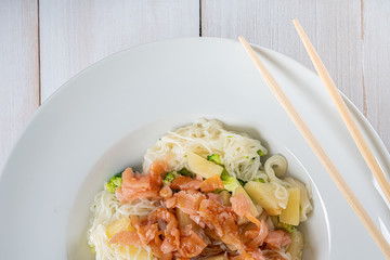 Noodles With Teriyaki Salmon, Broccoli And Pineapple