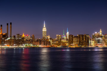 Naklejka premium Manhattan after sunset