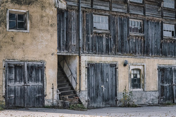 Fototapeta na wymiar Verlassener Gutshof