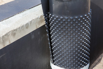 Hydroisilization of ground floor fundam using a bucket film
