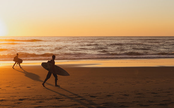 retour de plage sur la cote sauvage 