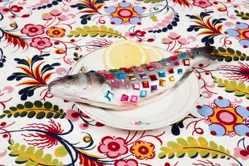 Foto auf Alu-Dibond floral lemon fish plate precious gems © Loulou02