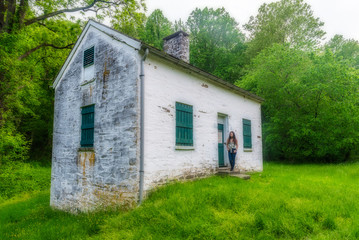 Fototapeta premium Lock keepers house on the Chesapeake and Ohio Canal
