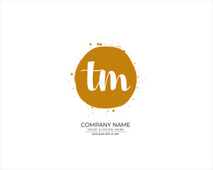 Fototapeta premium T M TM Initial handwriting logo design. Beautyful design handwritten logo for fashion, team, wedding, luxury logo.