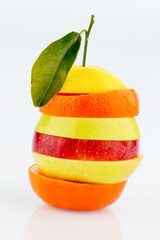 Fototapeta na wymiar various slices of fruits