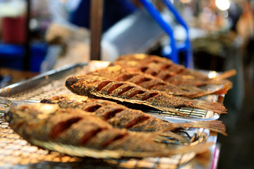 Fritierter ganzer Fisch
