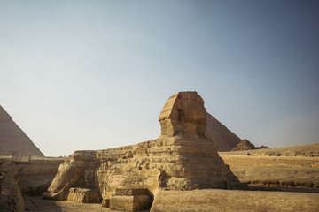 Fototapeta na wymiar great sphinx and the pyramid