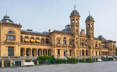 Obraz premium The old town of San Sebastian, Spain.