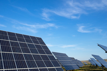Obraz premium Panel energii słonecznej. Alternatywna koncepcja energii słonecznej.