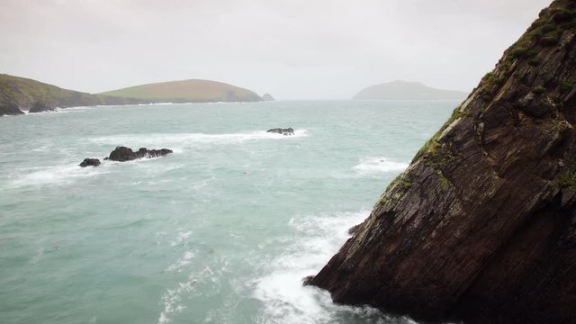 timelapse footage of dunquin harbour on the dingle pensinsula in the south west coast of ireland during a stormy day
