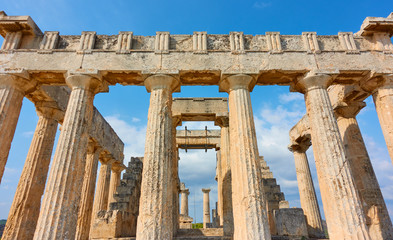 Obraz premium Columns of Temple of Aphaea in Aegina