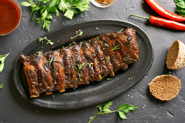 Grilled spare ribs