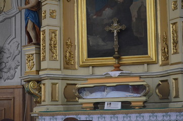 Figurka św. Rozalii w trumnie w sanktuarium matki Bożej Leśniewskiej w Żarkach, Polska