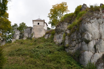 Zamek w Ojcowie, widok z dziedzińca, Polska
