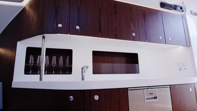 K&uuml;che im innenraum von Yacht - kitchen in the inner Space of a Yacht