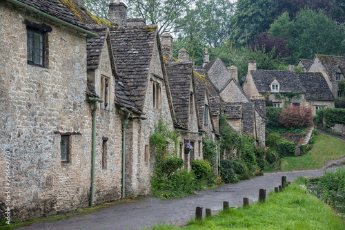 Bibury Cotswolds Uk May 28 2018 Traditional Cotswold Stone
