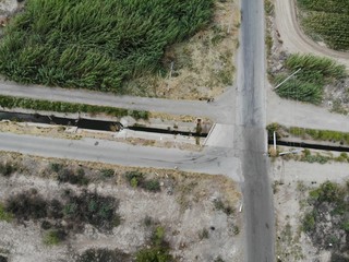 camino desertico desde el aire