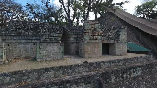 Ruinas de la Ciudad Maya de Cop&aacute;n en Honduras. Toma a&eacute;rea del Juego de Pelota.