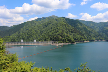 Obraz na płótnie Canvas 奥多摩湖（東京都奥多摩町）