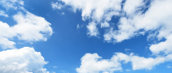 Obraz na płótnie Canvas Beautiful clouds with blue sky landscape in nature