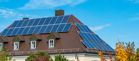 Wohnhaus mit Solar Panel