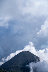 Vulkan Santa Ana in El Salvador © H-Media