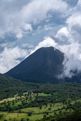 Vulkan Santa Ana und Izalco in El Salvador © H-Media