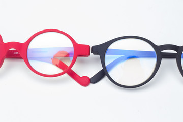 Gafas o lentes correctoras de la vista, para regalar o por necesidad; lentes correctoras o gasfas...