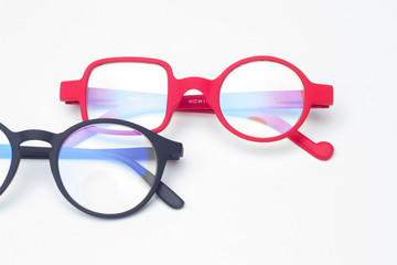 Gafas o lentes correctoras de la vista, para regalar o por necesidad; lentes correctoras o gasfas...