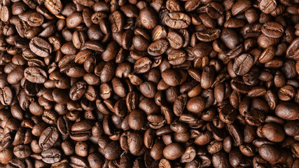 Fototapeta premium Roasted coffee beans background 